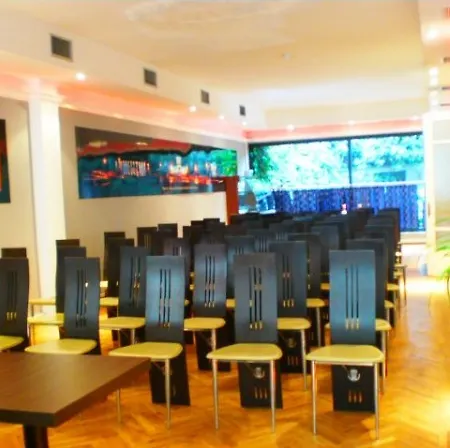 Seven Tirana