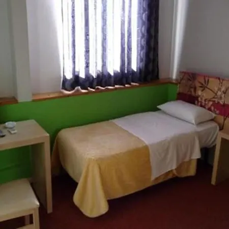 Seven 3* تيرانا