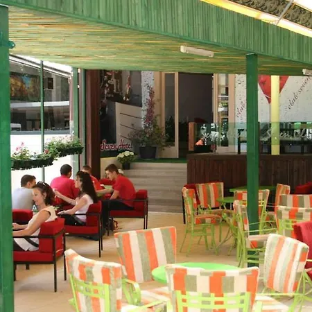 فندق Seven تيرانا