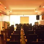 Hotel Seven