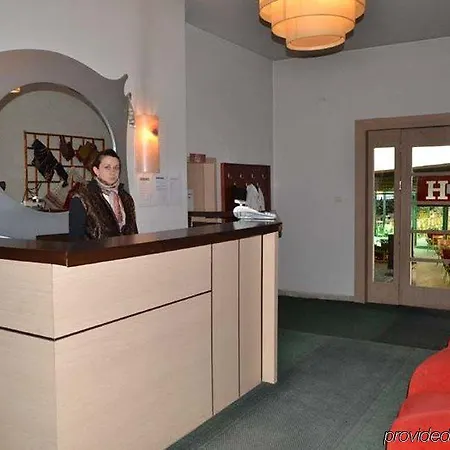 Seven Отель Тирана